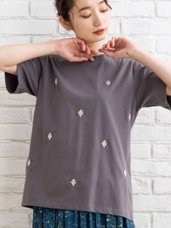 【新着】【大きいサイズ】 15号・19号(3L・5L) FONTLAB ダイヤ＆マーガレット刺繍Tシャツ