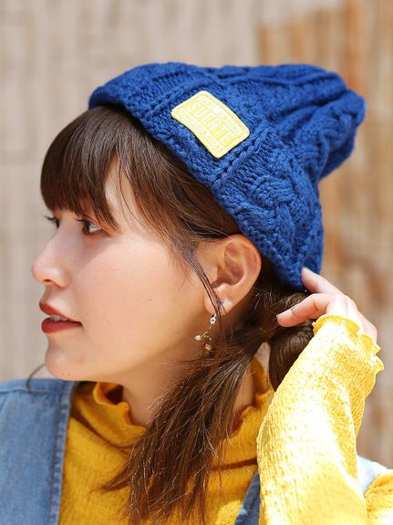 ケーブル編み ニット帽 - ファッション小物