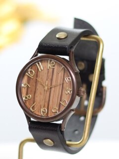 【Alinoma限定サイズ】文字盤は淡い黄褐色にほぼ黒色の縞が特徴の『ゼブラ』を使用した、手作り腕時計(ハンドメイドウォッチ)