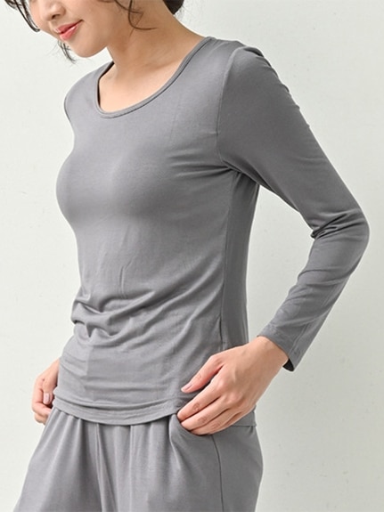 しく包み込む適度なホールド感で美バストへと導く。カップ付き長袖インナーシャツ　大きいサイズ 下着（ブラトップ（カップ付インナー））JANJAM（ジャンジャン　コレクション (Lー8L)）  04