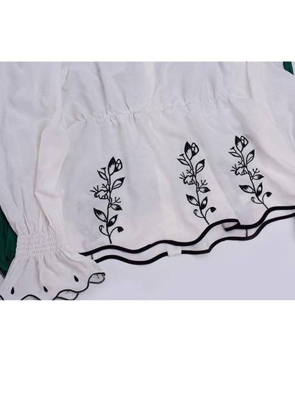 繊細な刺繍とパイピングがお洒落！フォークロア調 長袖ブラウス　大きいサイズ レディース（シャツ・ブラウス）sanmaru（サンマル）  23
