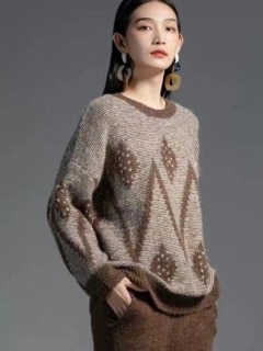 シェブロン風の模様編みがお洒落！ニット プルオーバーセーター　大きいサイズ レディース