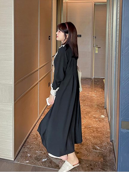 フリル縁取りの襟と袖口がコントラストカラーのブラックワンピース　大きいサイズ レディース（その他ワンピース）sanmaru（サンマル）  05