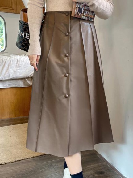 立体パターンが美しいPUレザーのミモレ丈Aラインスカート　大きいサイズ レディース（ひざ丈スカート）sanmaru（サンマル）  16