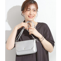 【軽量】ふわっと軽いフラップショルダーバッグ