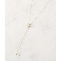 パール調ループタイネックレス