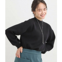 【洗える/毛玉レス】表面がきれいなハイネックバックスリットニット