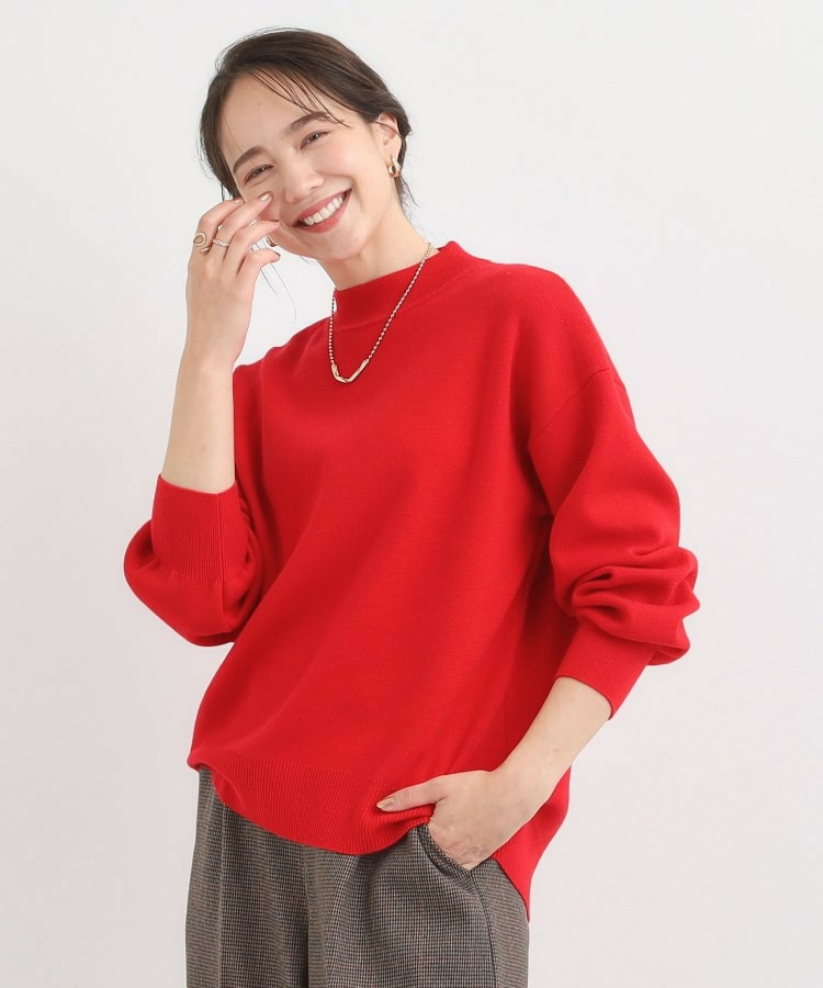 【洗える/毛玉レス】表面がきれいなハイネックバックスリットニット10