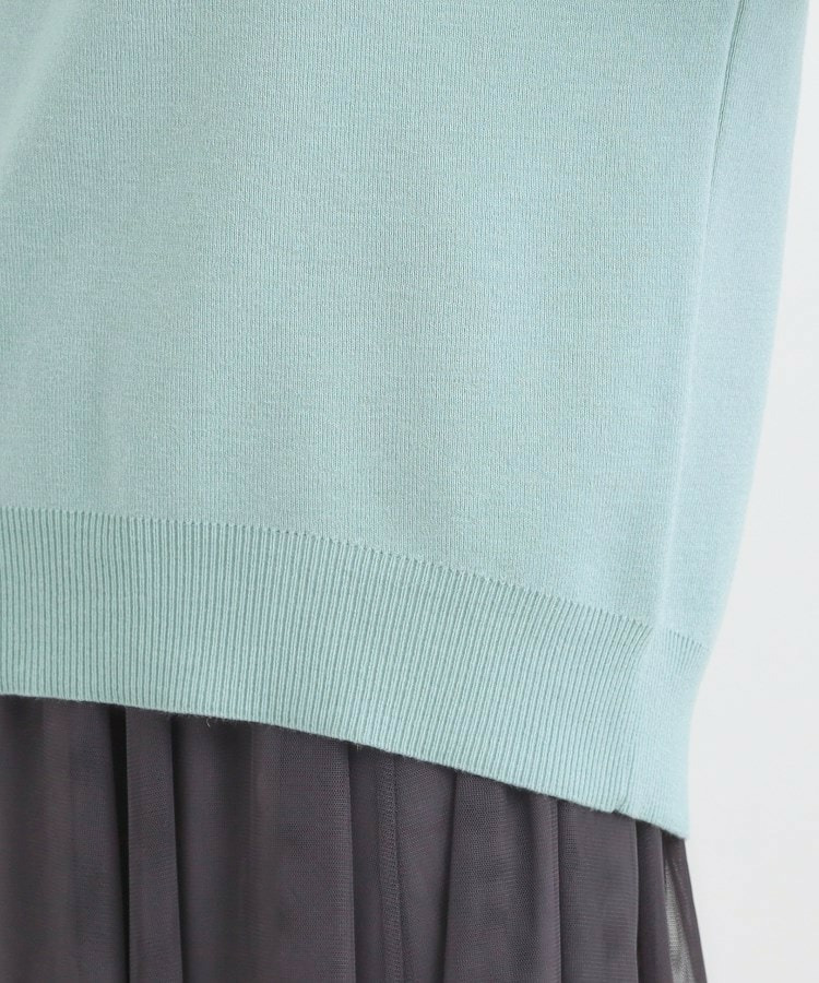 【洗える/毛玉レス】表面がきれいなハイネックバックスリットニット23