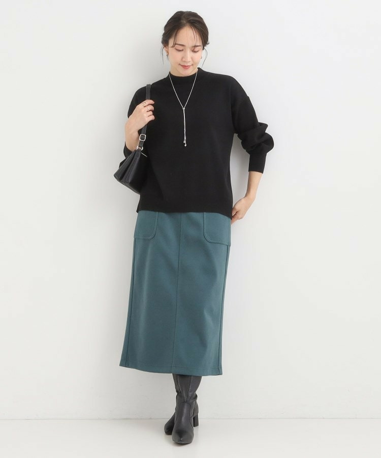 【洗える/毛玉レス】表面がきれいなハイネックバックスリットニット4