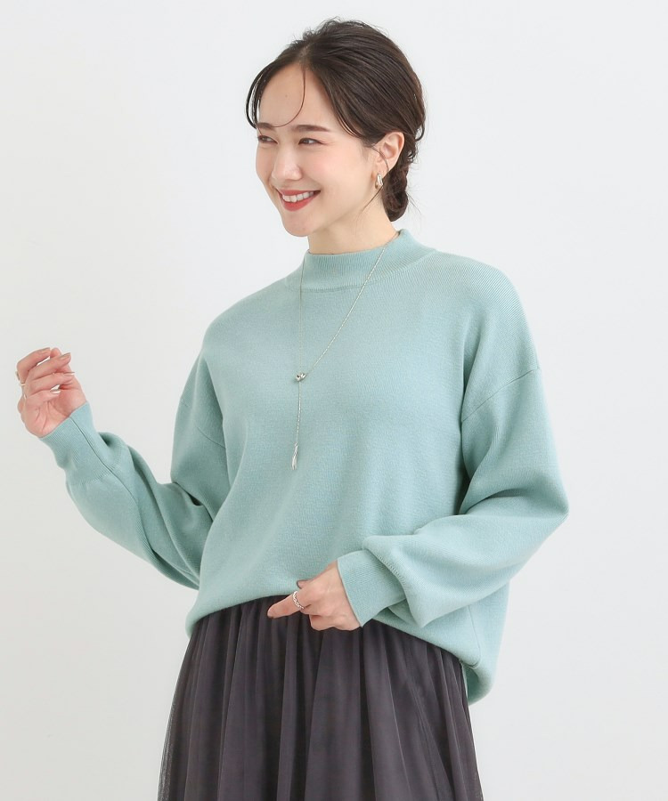 【洗える/毛玉レス】表面がきれいなハイネックバックスリットニット6