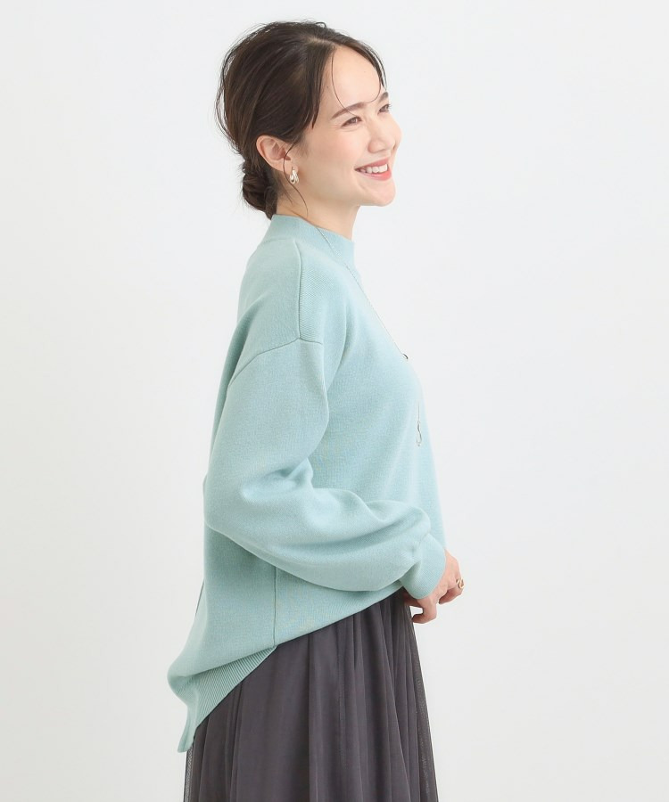 【洗える/毛玉レス】表面がきれいなハイネックバックスリットニット7