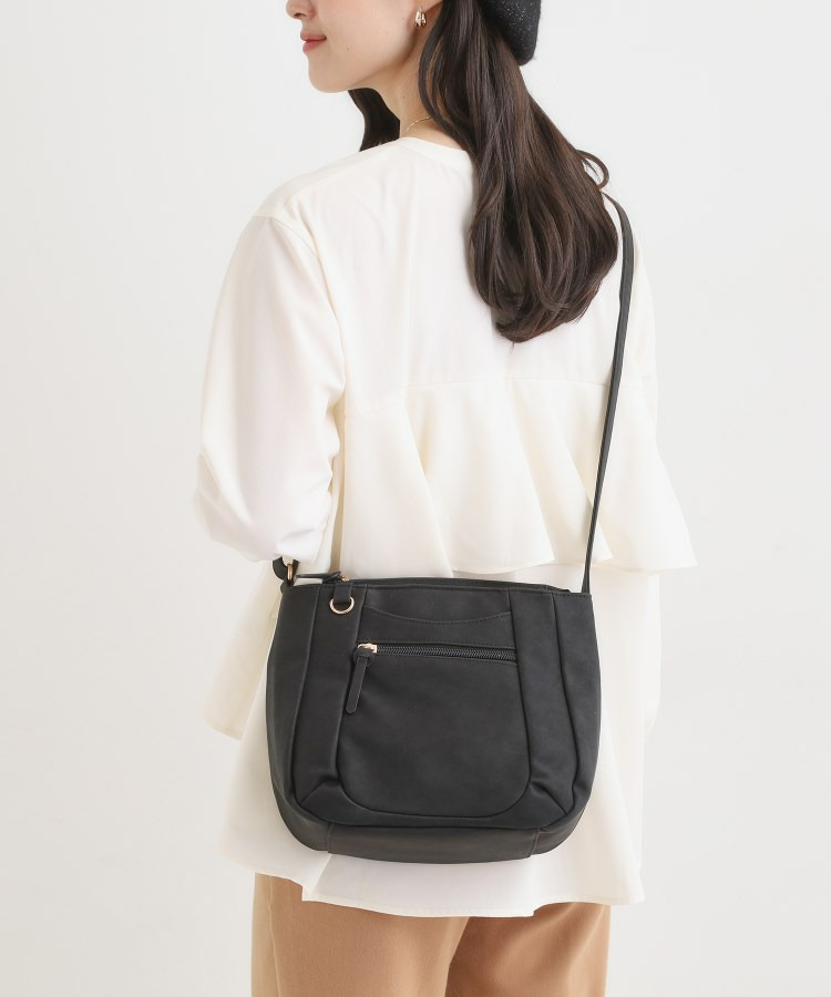 前ポケットショルダーバッグ1