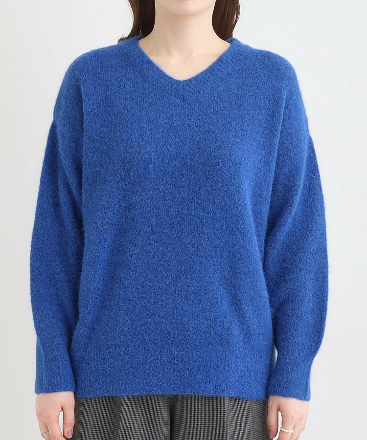 ふわふわVネックニット18