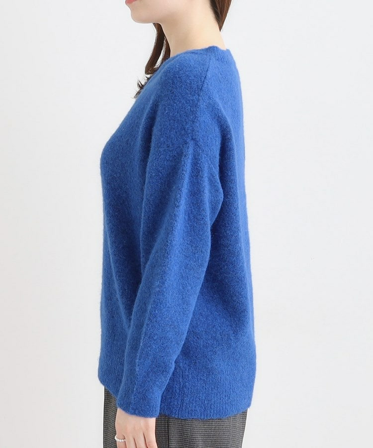 ふわふわVネックニット19