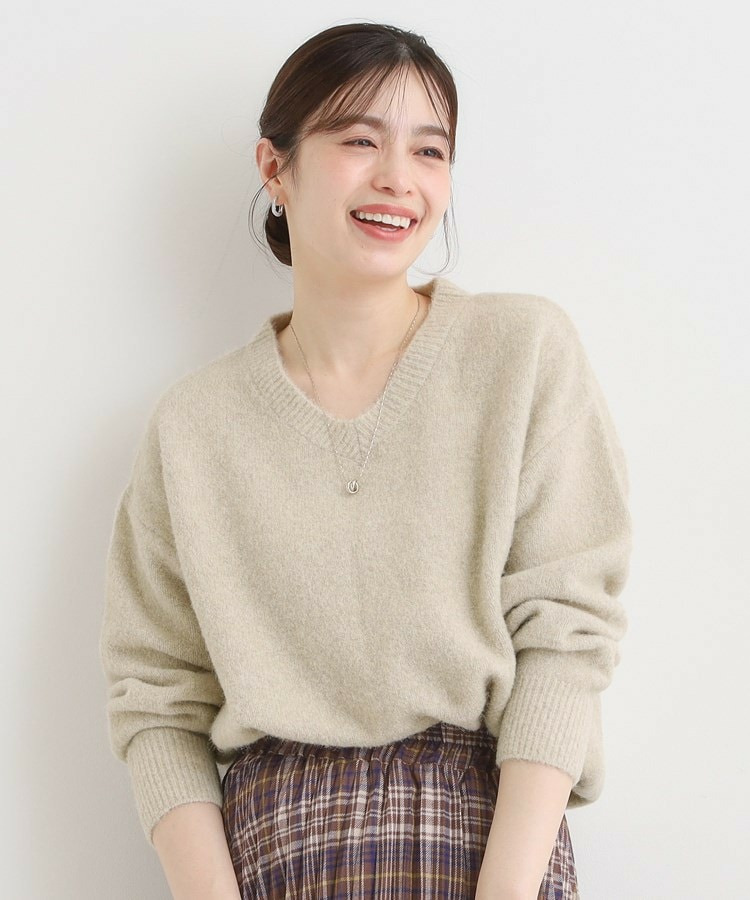 ふわふわVネックニット6