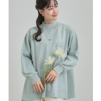 滑らかタッチが癖になる Aラインスエード調トップス