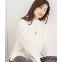 【洗える／毛玉レス】シンプルケーブル柄ニット