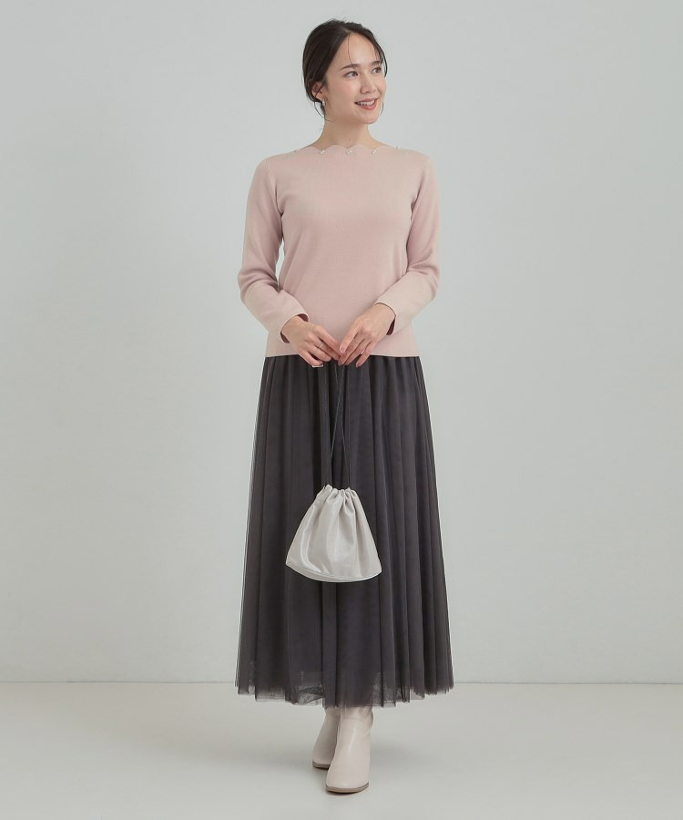 スカラップネックが上品 ビジューニット12