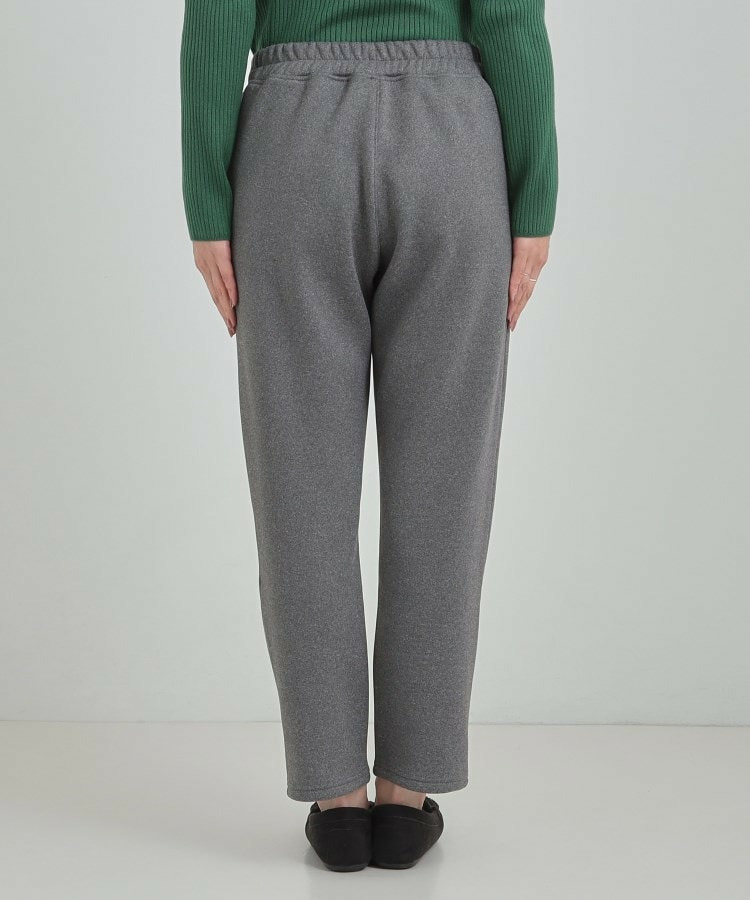 暖もちテーパードパンツ16