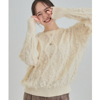 ゆるシルエットがこなれ見え フリンジニット