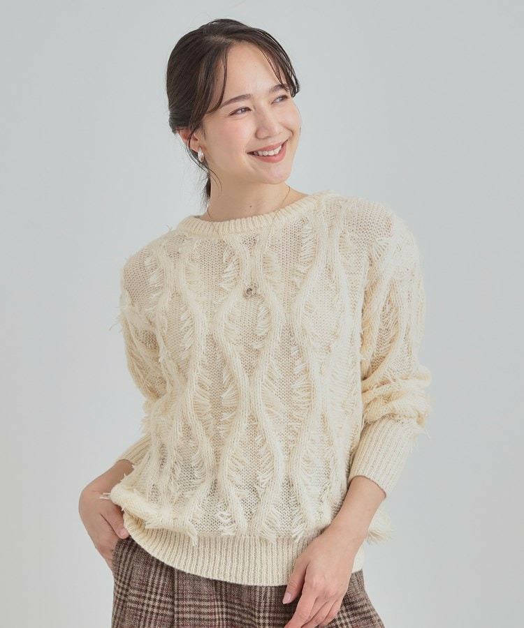 ゆるシルエットがこなれ見え フリンジニット2