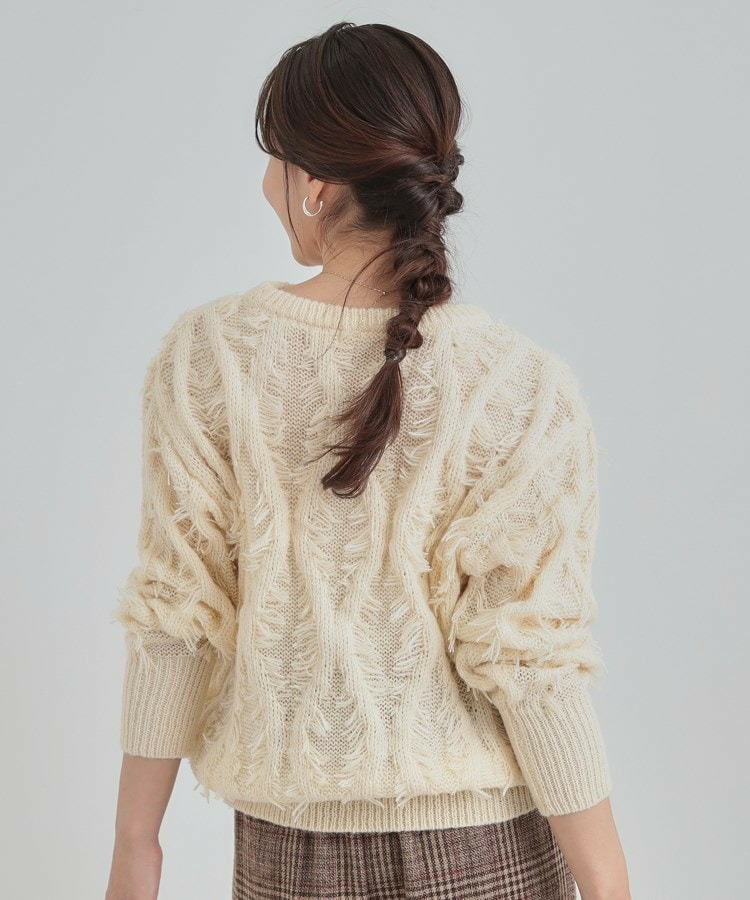 ゆるシルエットがこなれ見え フリンジニット3