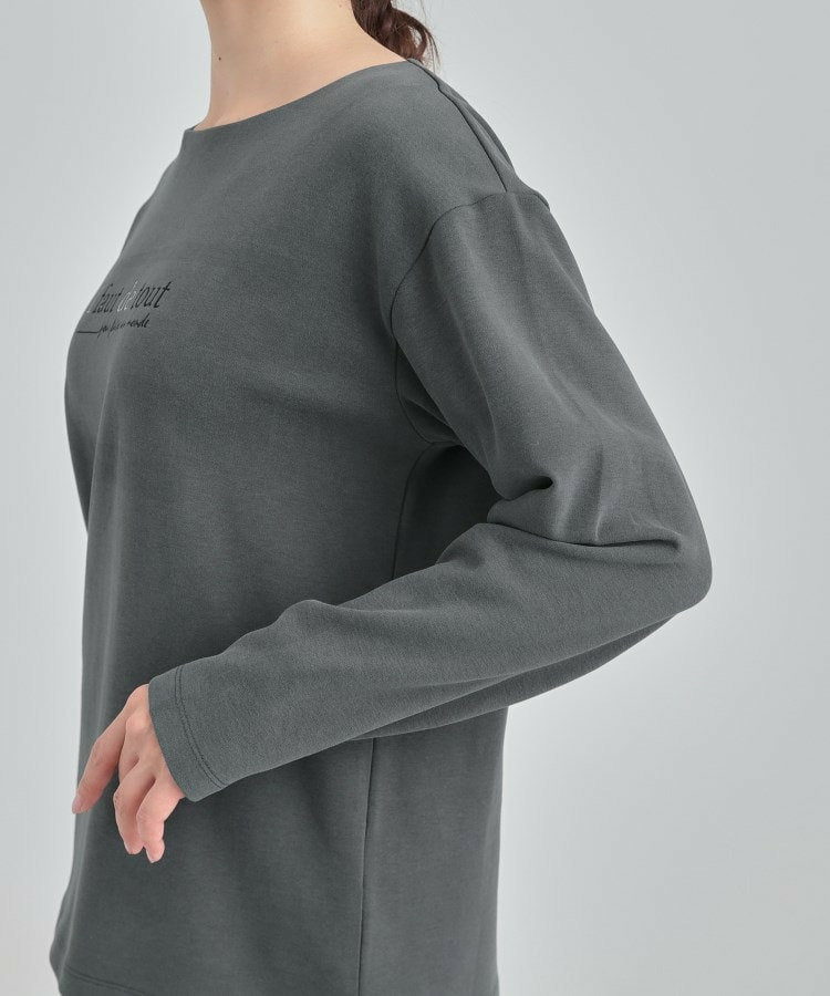 ロゴ刺繍ロンT18