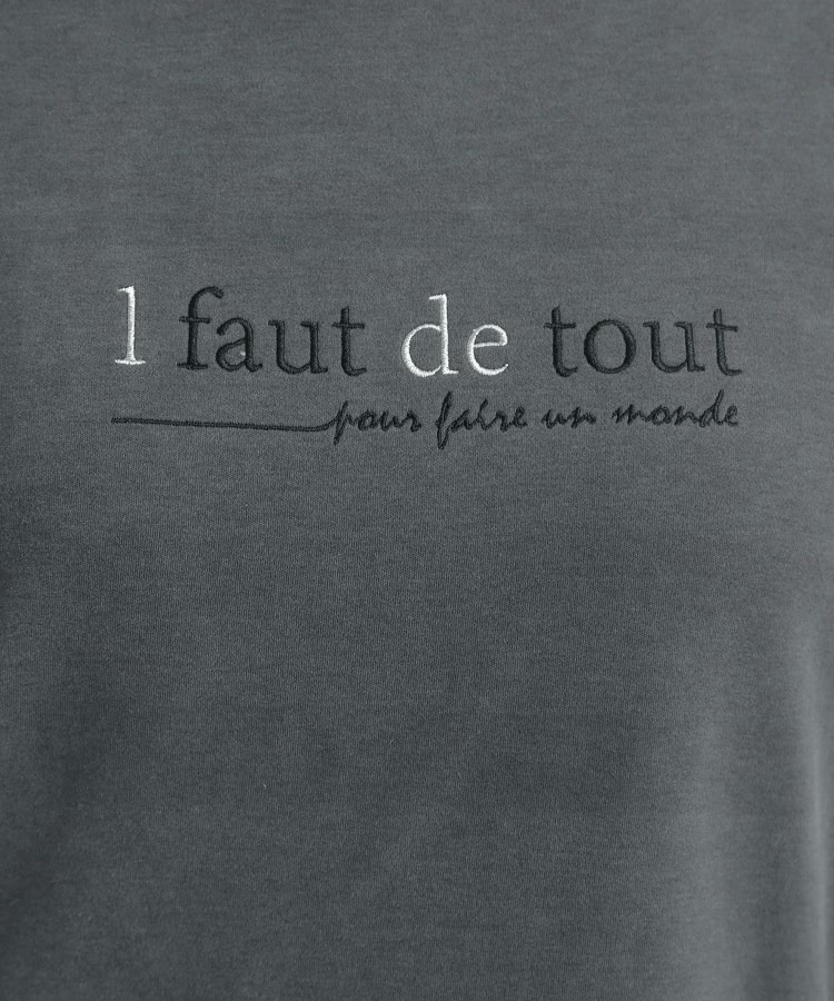 ロゴ刺繍ロンT9