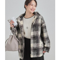 ブークレチェックフードコート