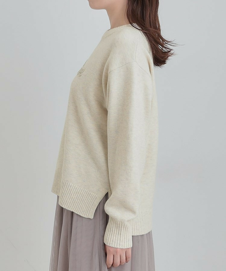 柔らかくフワフワした風合いがやみつきに スウェットライクロゴニット19