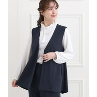 【洗濯機可/イージーケア/ストレッチ】きちんと楽に。カットジョーゼットペプラムジレ