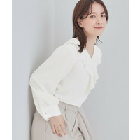 【洗濯機可/S-LL】お顔周りを華やかに。フリル襟ブラウス