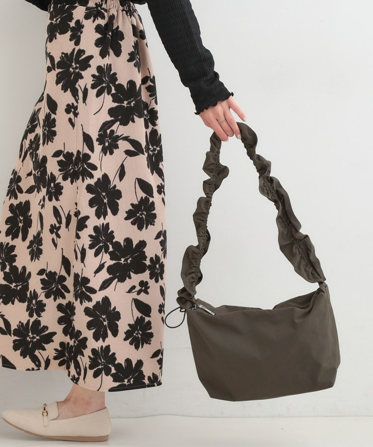 【撥水】ドロストギャザーショルダーバッグ