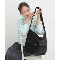 ダブルポケットワンショルダーバッグ