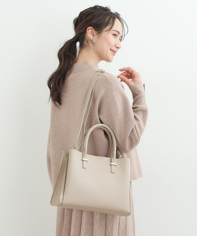 一枚革風三層トートバッグ1