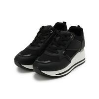 ヒールアップスニーカー