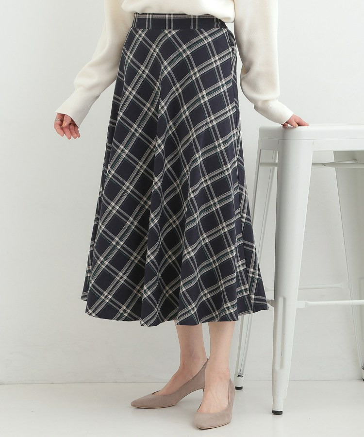 【S-LL】立体感が際立つ モールチェックフレアスカート1