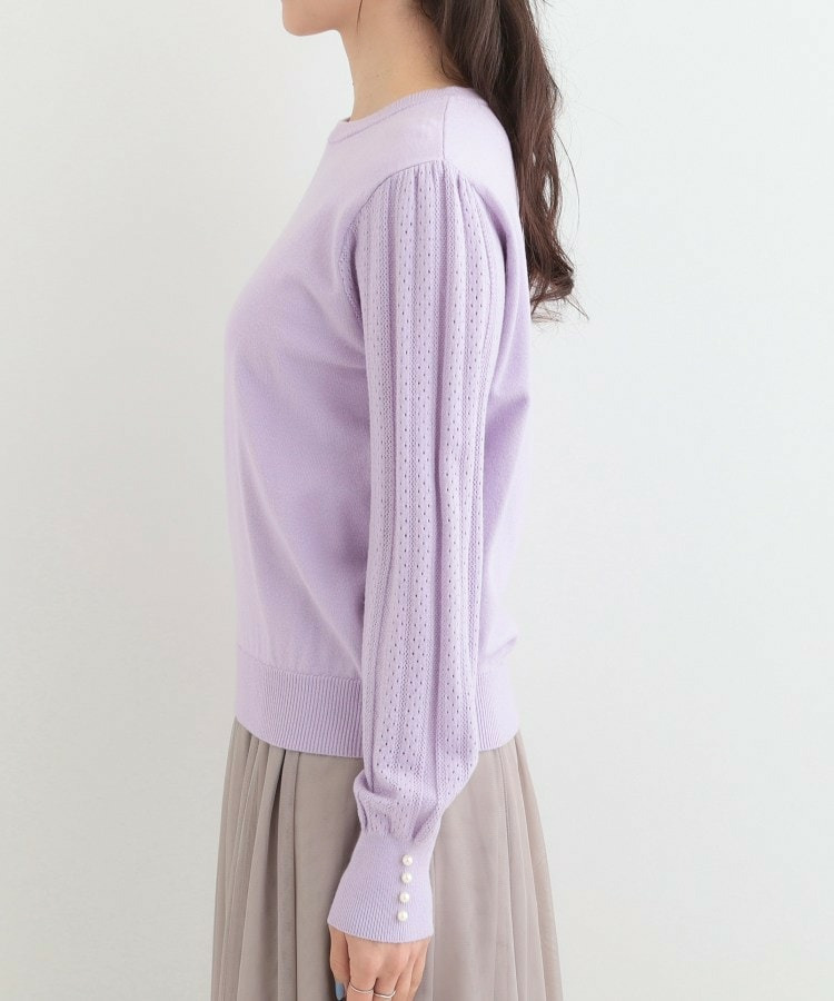 コンパクト見えが大人かわいい お袖編み柄ニット15