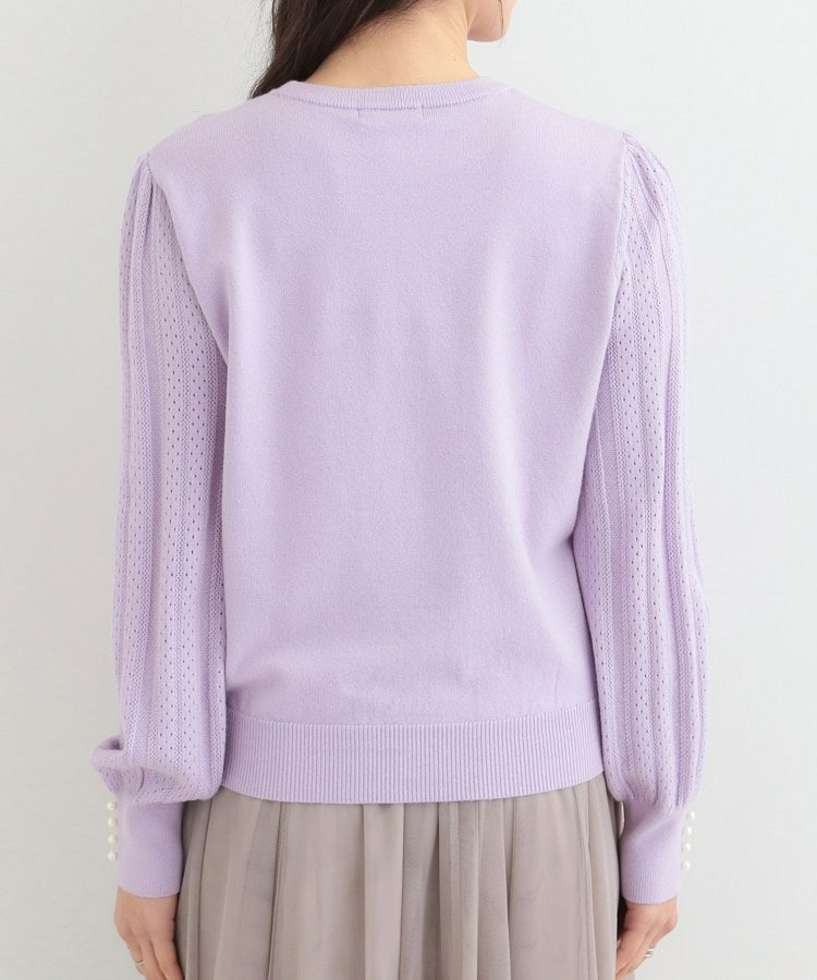 コンパクト見えが大人かわいい お袖編み柄ニット16