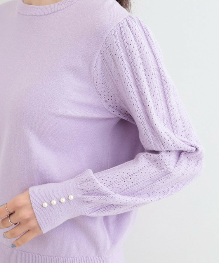 コンパクト見えが大人かわいい お袖編み柄ニット18