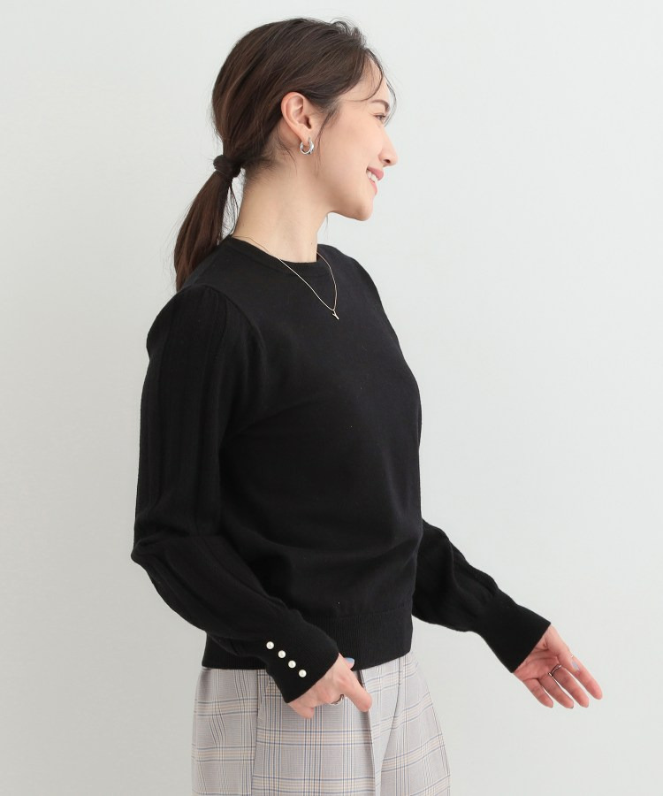 コンパクト見えが大人かわいい お袖編み柄ニット7