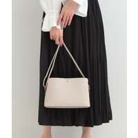 一枚革風3層ショルダーバッグ