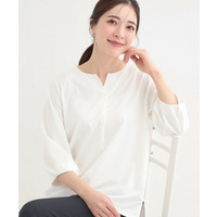 【洗濯機可/イージーケア/UV】パール調付きカットブラウス