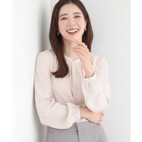 【洗濯機可/吸水速乾】メタルボタンがアクセント ふんわりギャザーブラウス
