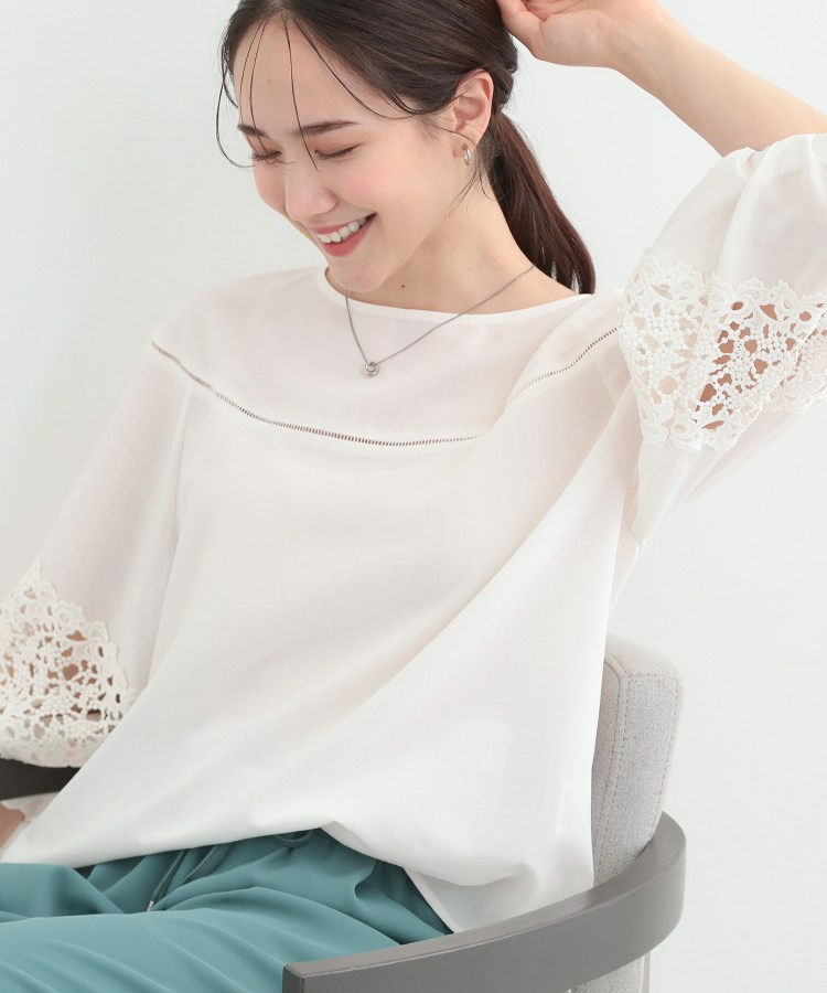 【洗濯機可/S-LL】透かし編み柄が上品な レース切り替えブラウス1