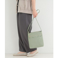 ボディフィット8ポケットショルダーバッグ