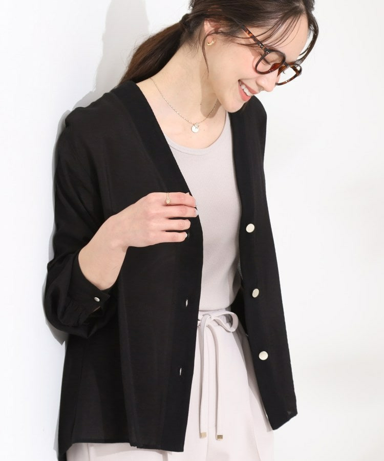 シアーVネックブラウス1