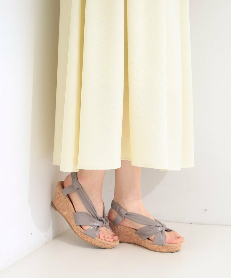 ねじりまが～るサンダル