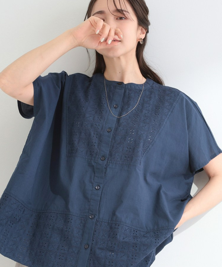 刺繍切り替え前あきブラウス1